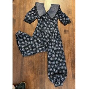 Vintage Floral Jumpsuit w balloon sleeves and legs w wide Chelsea collar - small